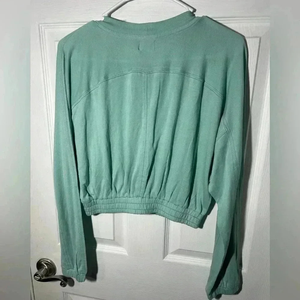 L*Space Day Tripper Pullover Pool NWT cropped lightweight sweatshirt. Size Small - Picture 7 of 11